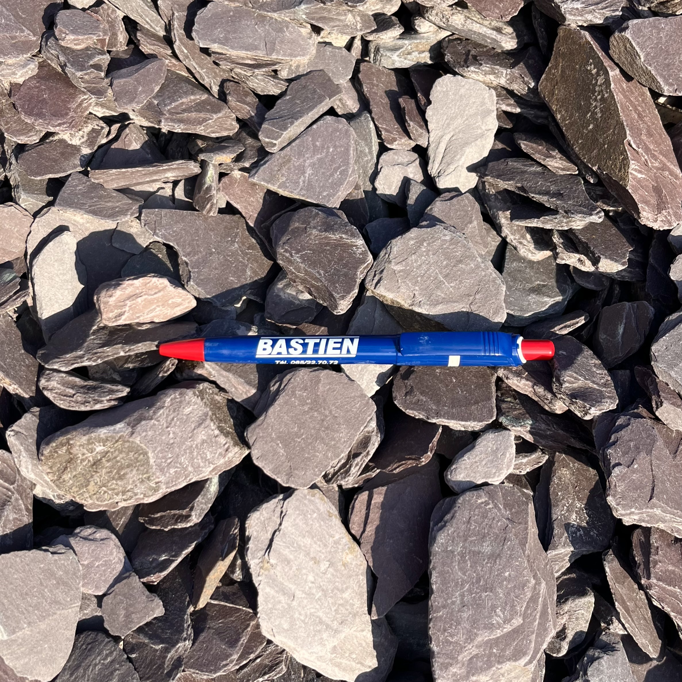 ARDOISES MAUVES_10-40MM_SEC_BASTIEN