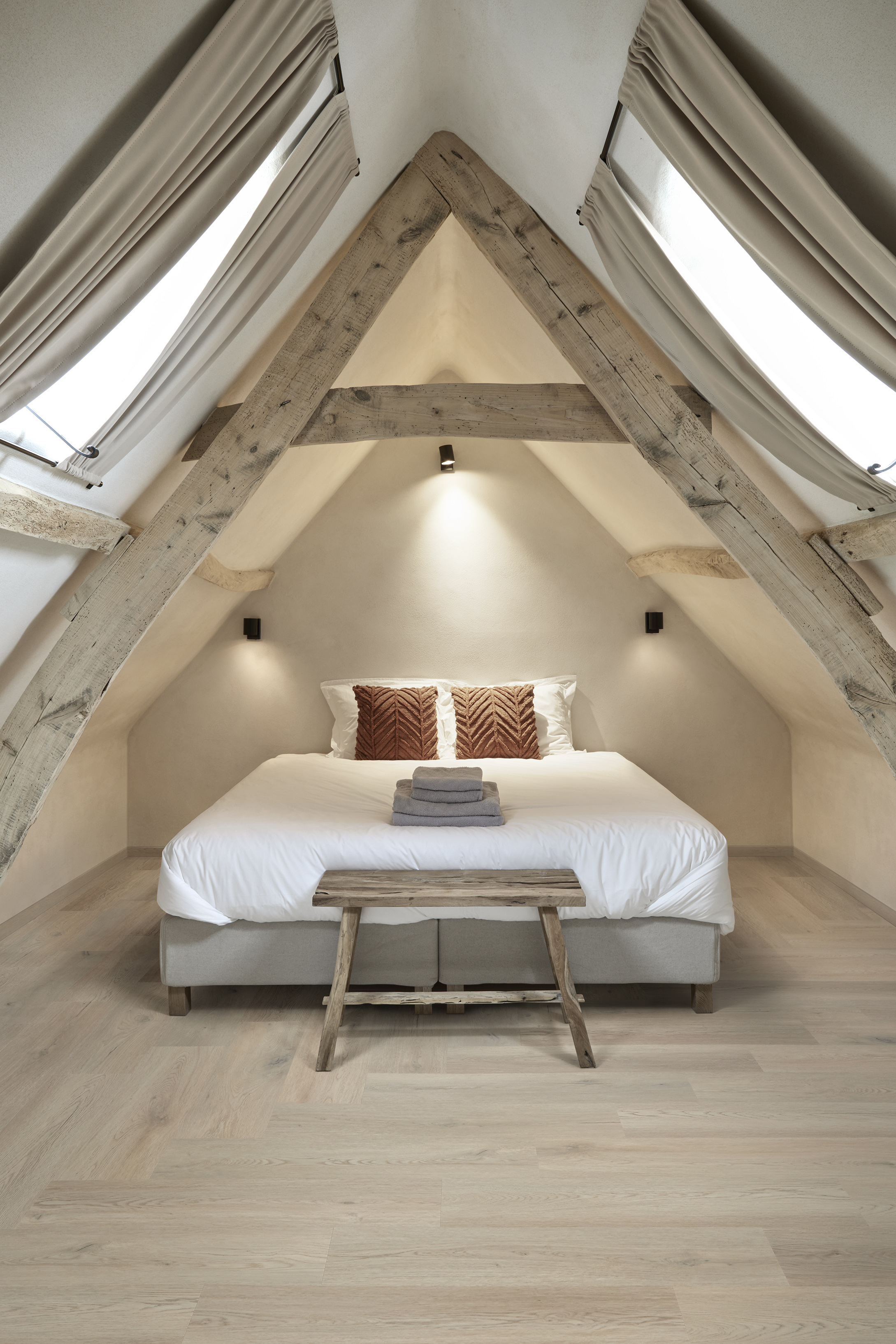 FLORA (50 LVRH 2554)_NATURALS