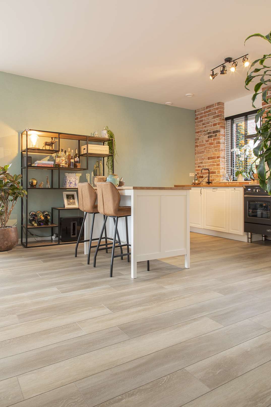 LEAF (50 LVPE 858)_NATURALS